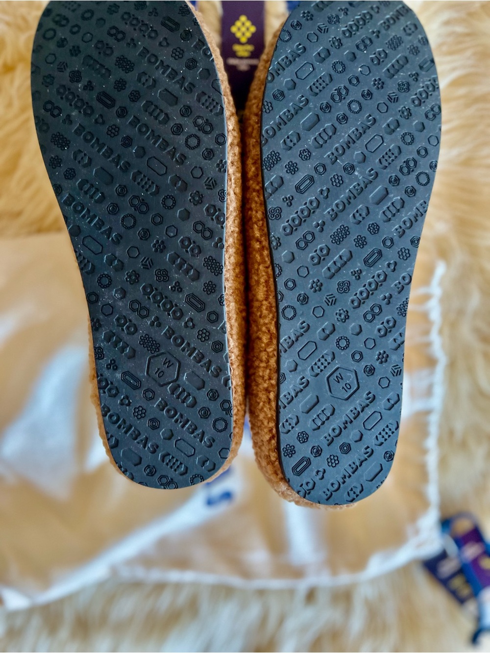 Bombas women Tan Sherpa Gripper Slipper Booties - Picture 3 of 5
